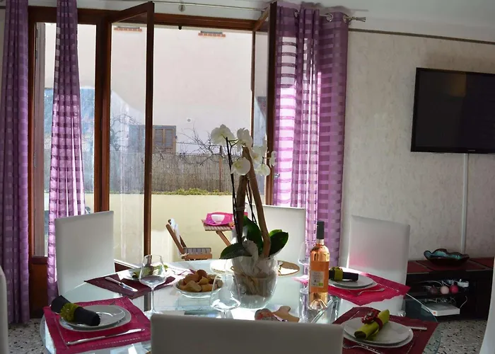 Maison 4 Pieces Avec Terrasse, Climatisation Et Parking - Proche A - Fr-1-226a-48 Feriehus Fréjus
