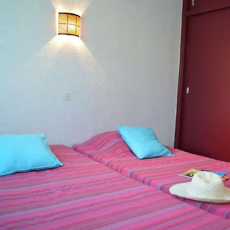 Maison 4 Pieces Avec Terrasse, Climatisation Et Parking - Proche A - Fr-1-226a-48 Vakantiehuis *