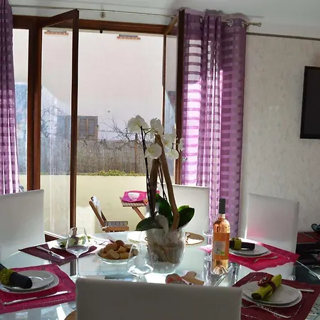 Maison 4 Pieces Avec Terrasse, Climatisation Et Parking - Proche A - Fr-1-226a-48 Vakantiehuis Fréjus