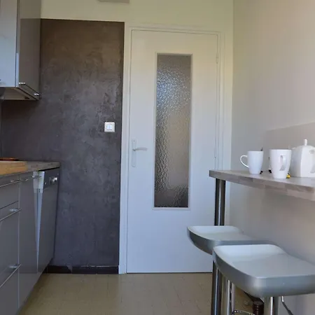 Maison 4 Pieces Avec Terrasse, Climatisation Et Parking - Proche A - Fr-1-226a-48 Vakantiehuis