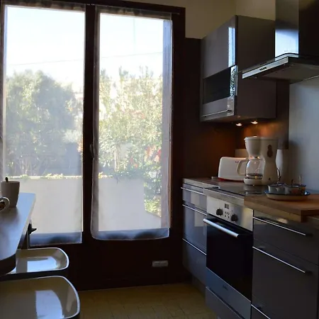 Vakantiehuis Maison 4 Pieces Avec Terrasse, Climatisation Et Parking - Proche A - Fr-1-226a-48 Fréjus