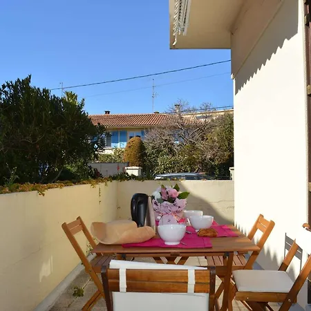 Maison 4 Pieces Avec Terrasse, Climatisation Et Parking - Proche A - Fr-1-226a-48 *