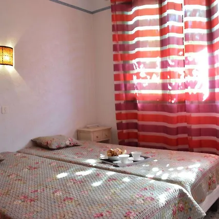Maison 4 Pieces Avec Terrasse, Climatisation Et Parking - Proche A - Fr-1-226a-48 Fréjus