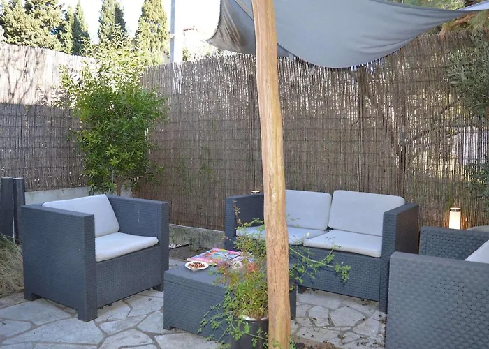 Prázdninový dům Maison 4 Pieces Avec Terrasse, Climatisation Et Parking - Proche A - Fr-1-226a-48 *